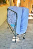 Heavy-Duty Rollaway Bed 39
